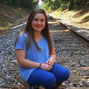 Meet your Posher, Brooke